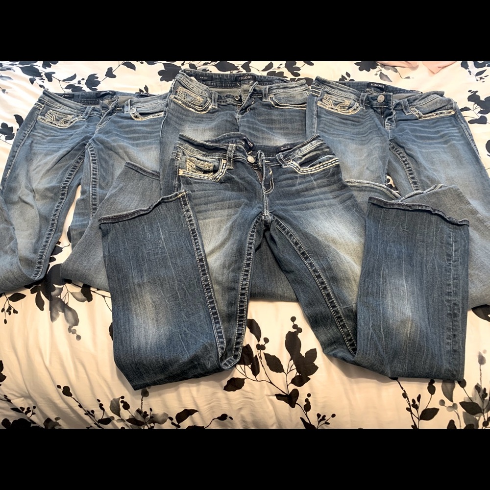 4 pair size 6 Vigoss jeans